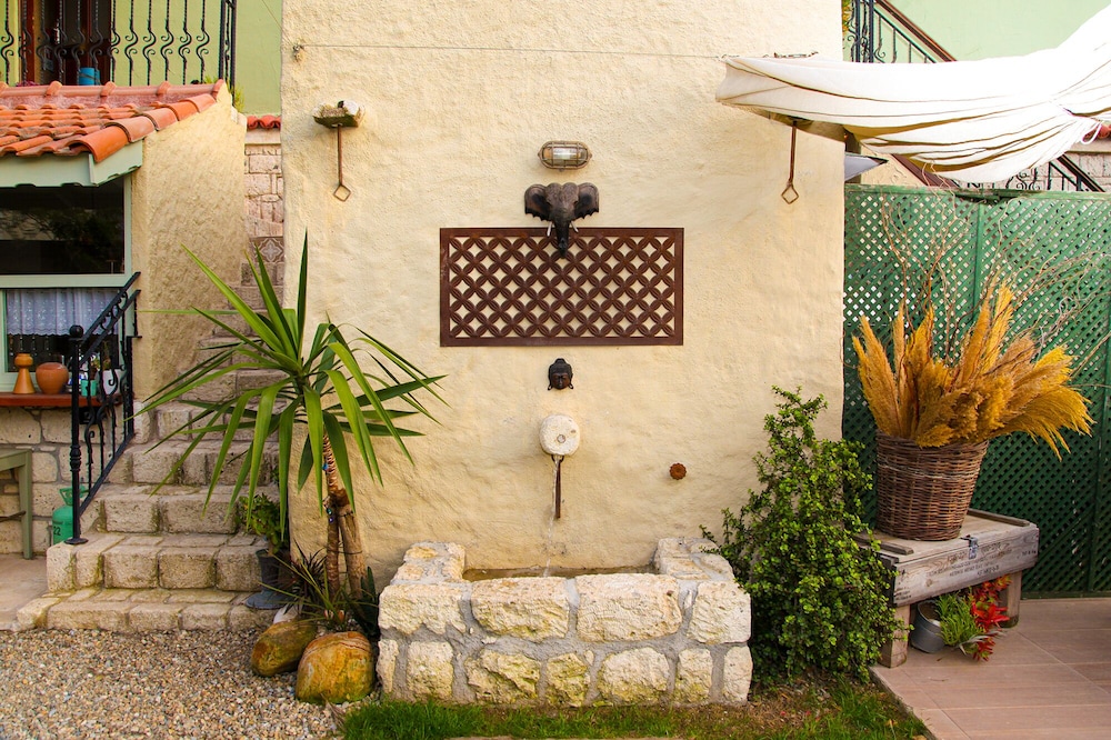 Zevkliler Alaçatı