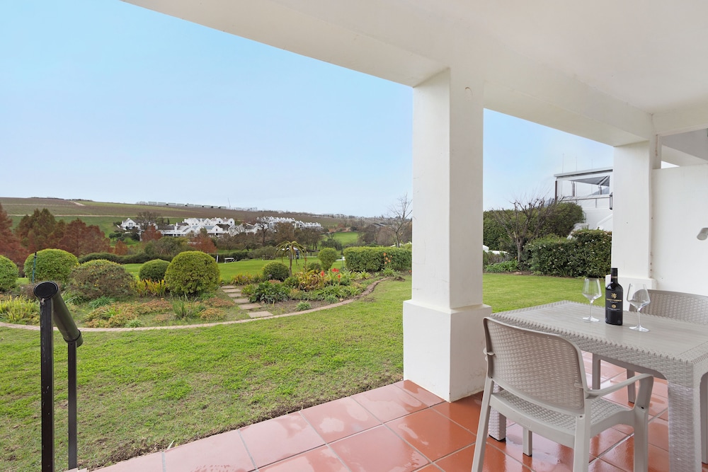Winelands Golf Lodges at De Zalze