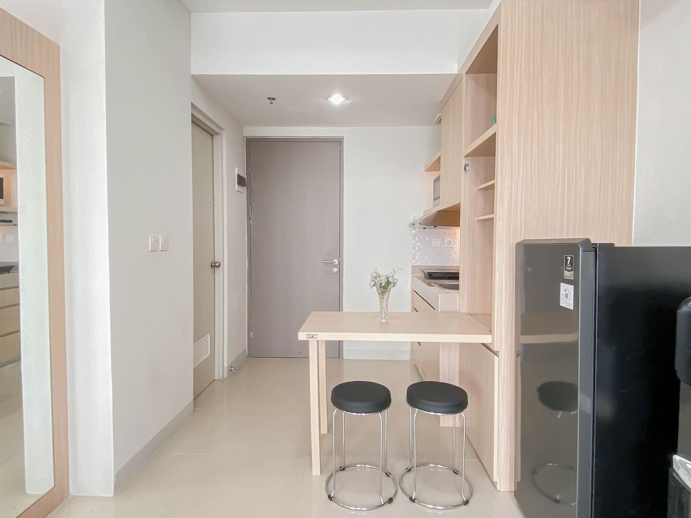 1Br At Apartment Vasanta Innopark Near Mm2100 Area