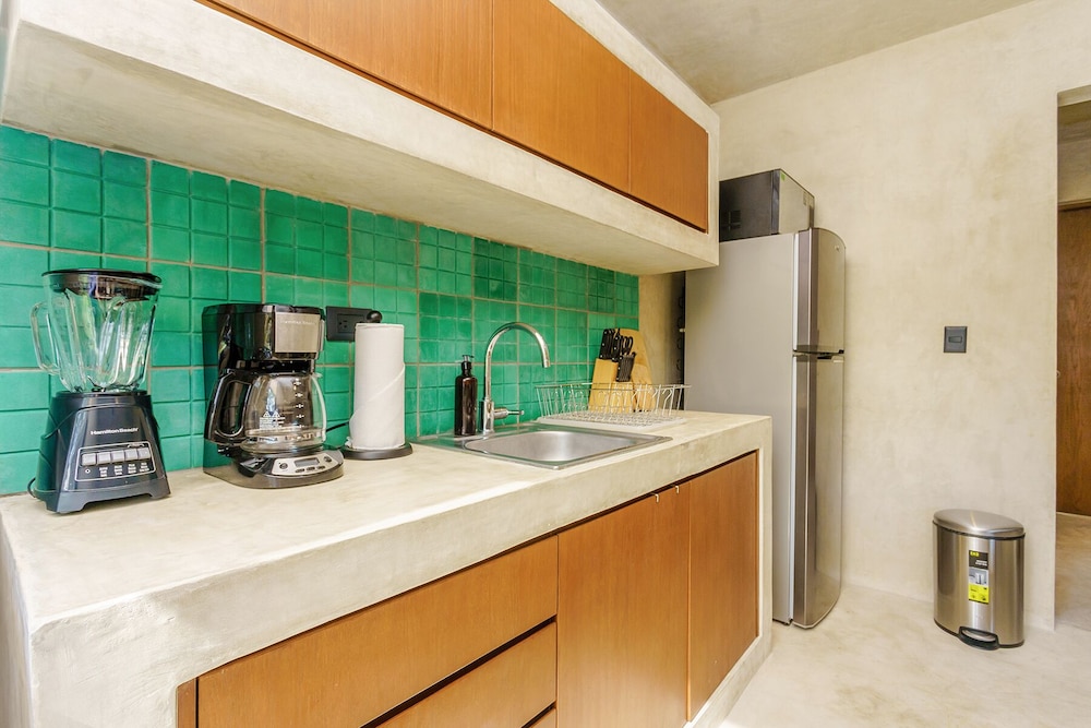Eco-sustainable Luxury Between Beach Hotspots & Tulum Town by Stella Rentals