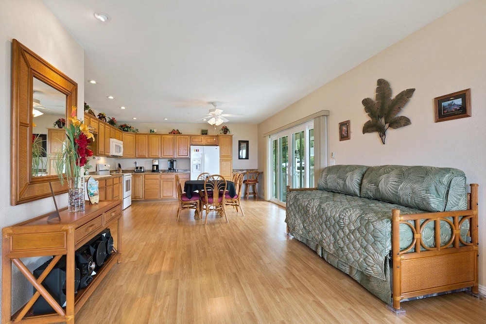 Ocean View - Steps From Kahalu'u Beach - Wifi- Vrkcv