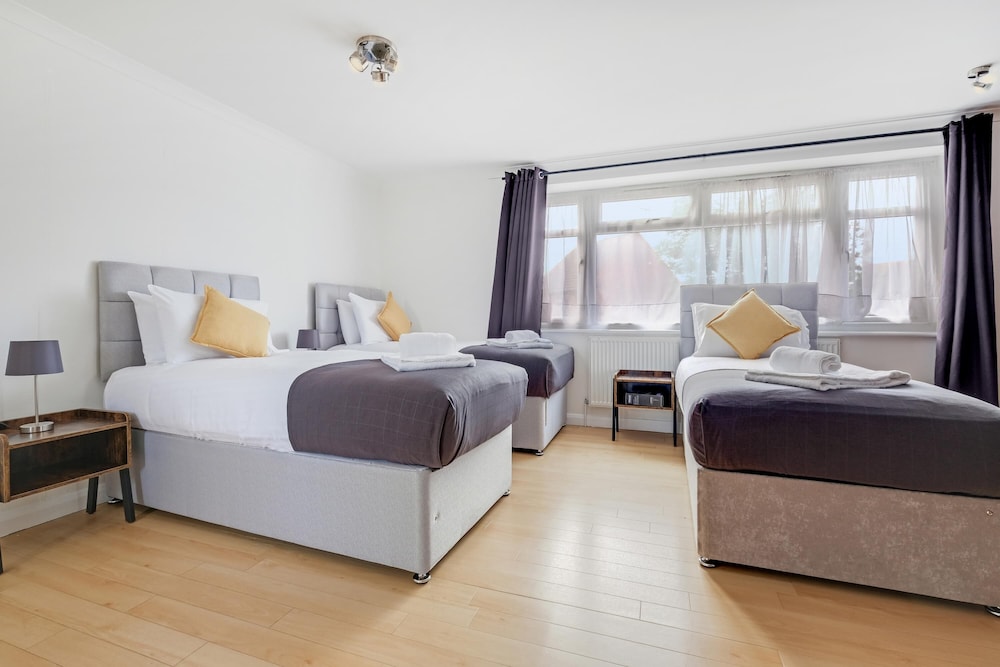 Heathrow Living St Annes Svcs Hse 5 BDRM view 5