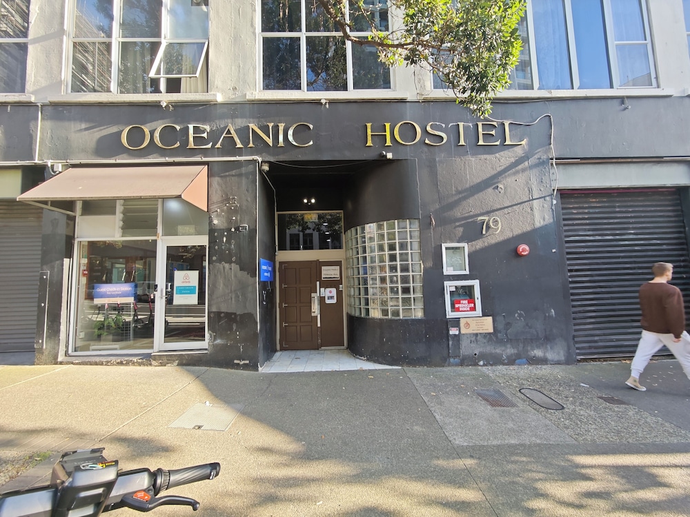Oceanic Hostel