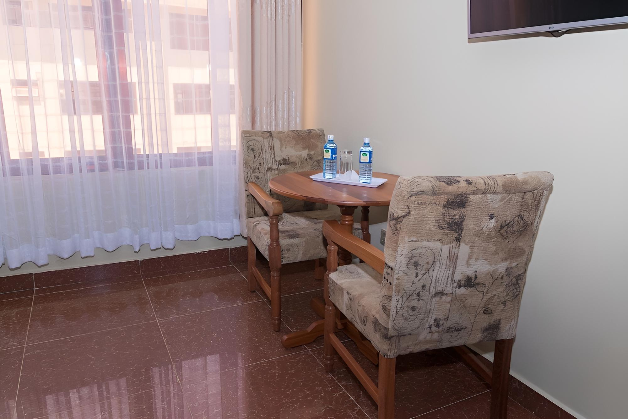 Maxland Hotel Juja