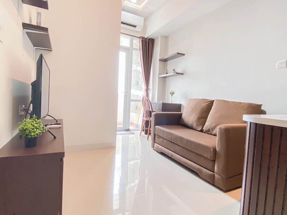 Modern 2Br At Vasanta Innopark Apartment
