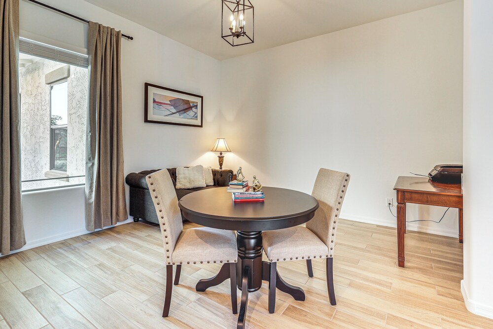 Getaway w/ Fenced Yard: 4 Mi to Phoenix Raceway