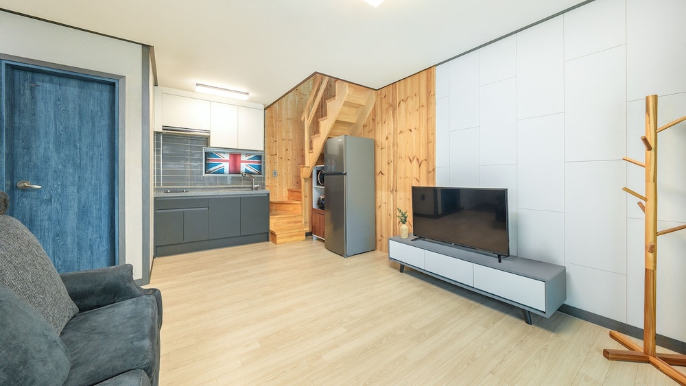 Hongcheon Pension 150