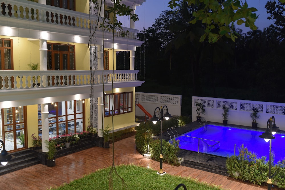 ILIF 2706 Western Breeze Villas