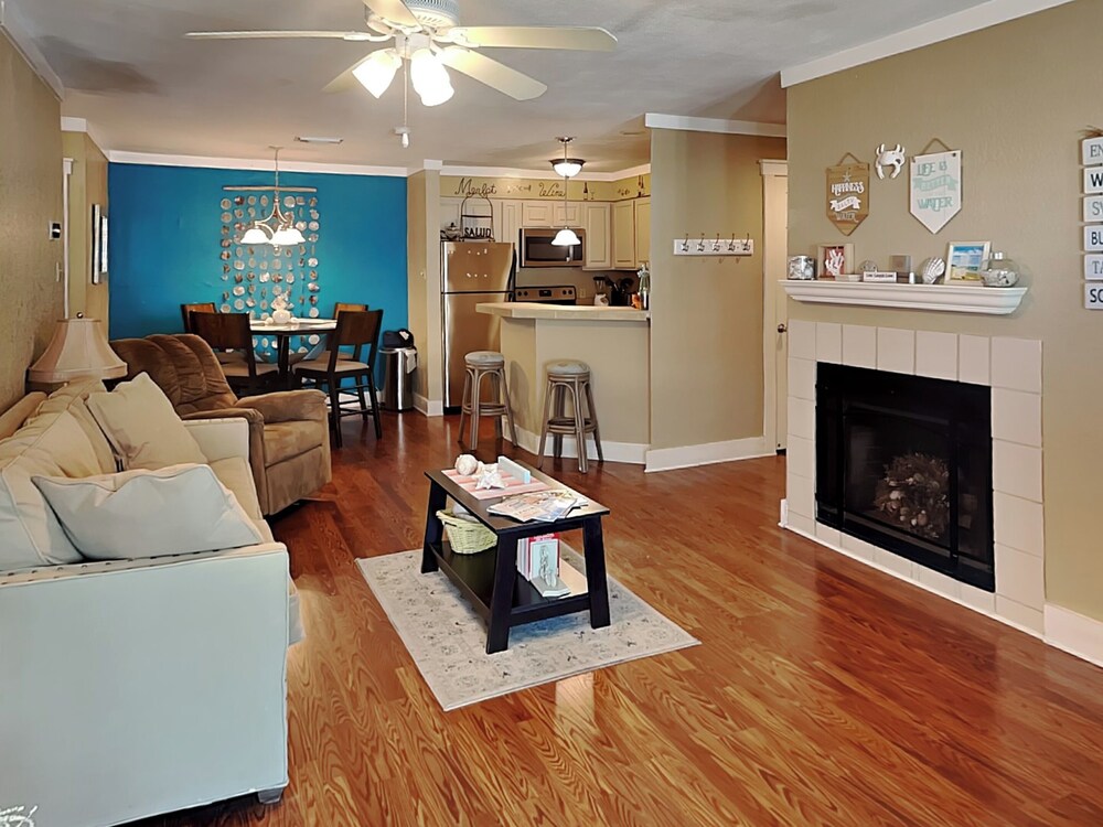 Fantasea Cove by Silver Sands Vacation Rentals