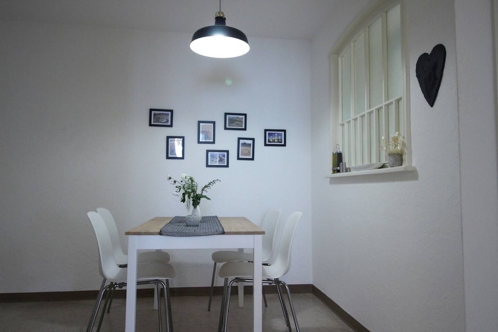 Casa Schilling- 2,5 Rooms With Balcony Near Hospital, University view 4
