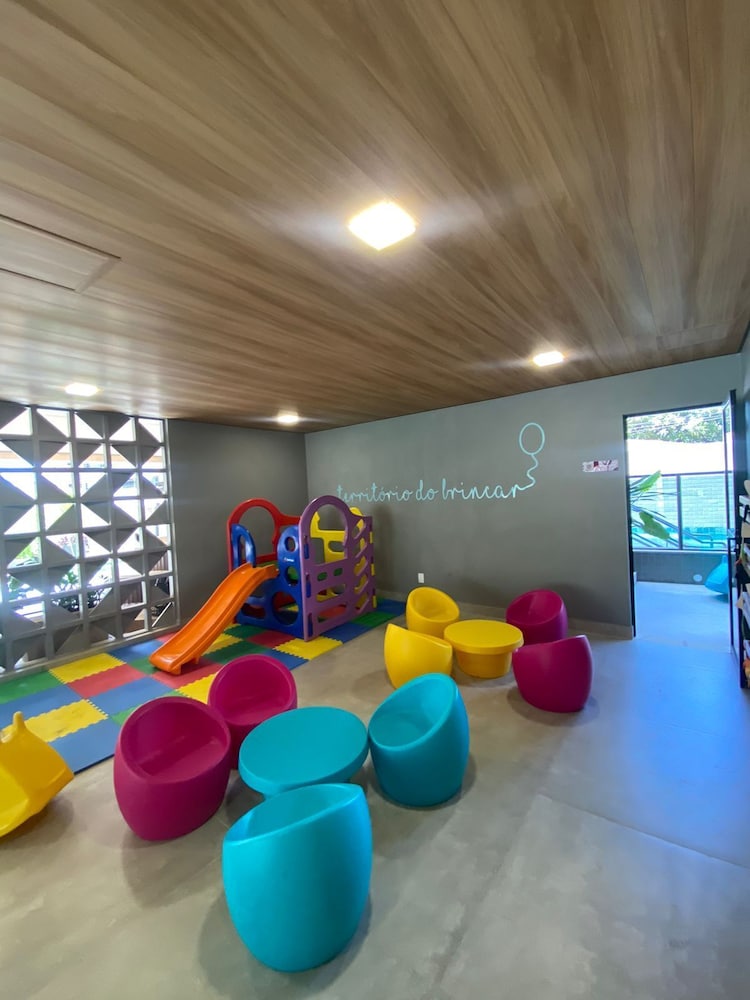Studio Design 3 Apt 812