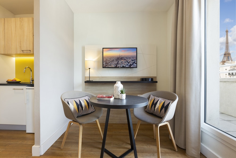 Citadines Tour Eiffel Paris