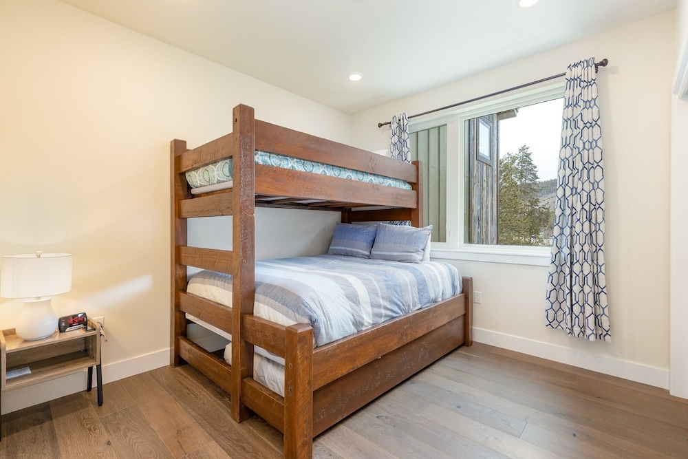 204 Clearwater Lofts 2 Bedroom Condo by RedAwning view 2
