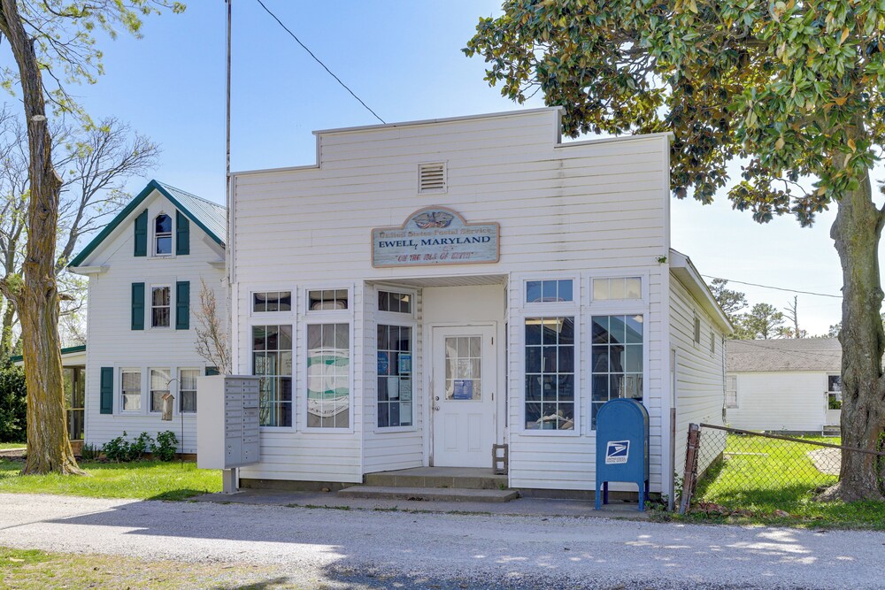 Pet-friendly Smith Island Cottage w/ Golf Cart! view 4