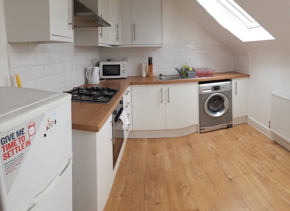 Gyllingeham Suite 2 view 2