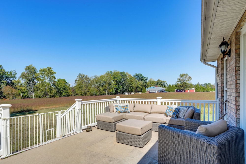 Shenandoah Valley Riverside Retreat Near Wineries
