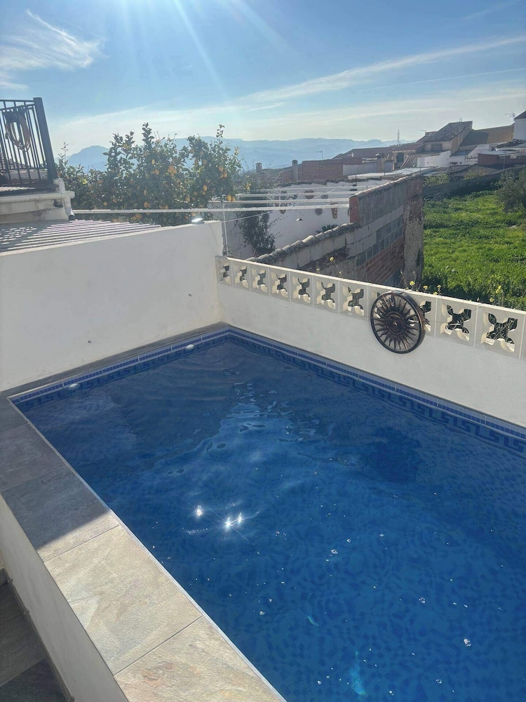 Casasona, Alcaudete,jaen,housesleeps4- Pool-patio