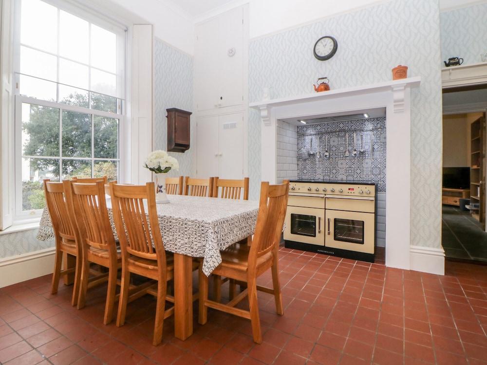 Holcombe House