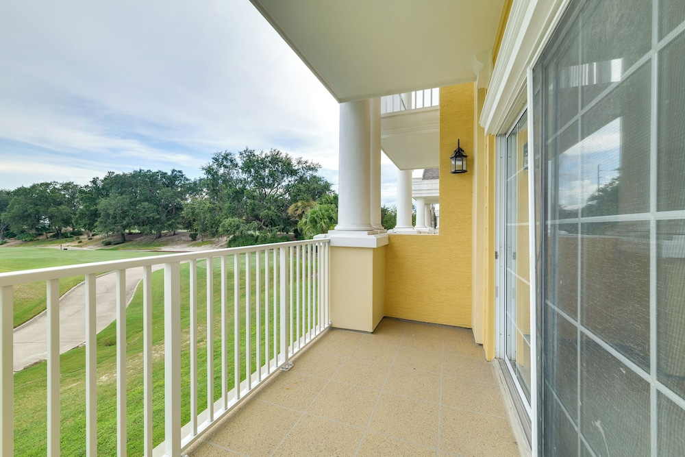 Golf Views: Kissimmee Condo on Reunion Course