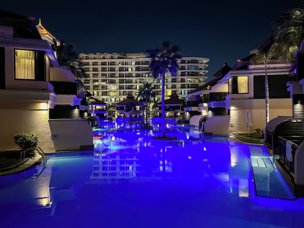 Resort Apartments - Royal Amwaj South