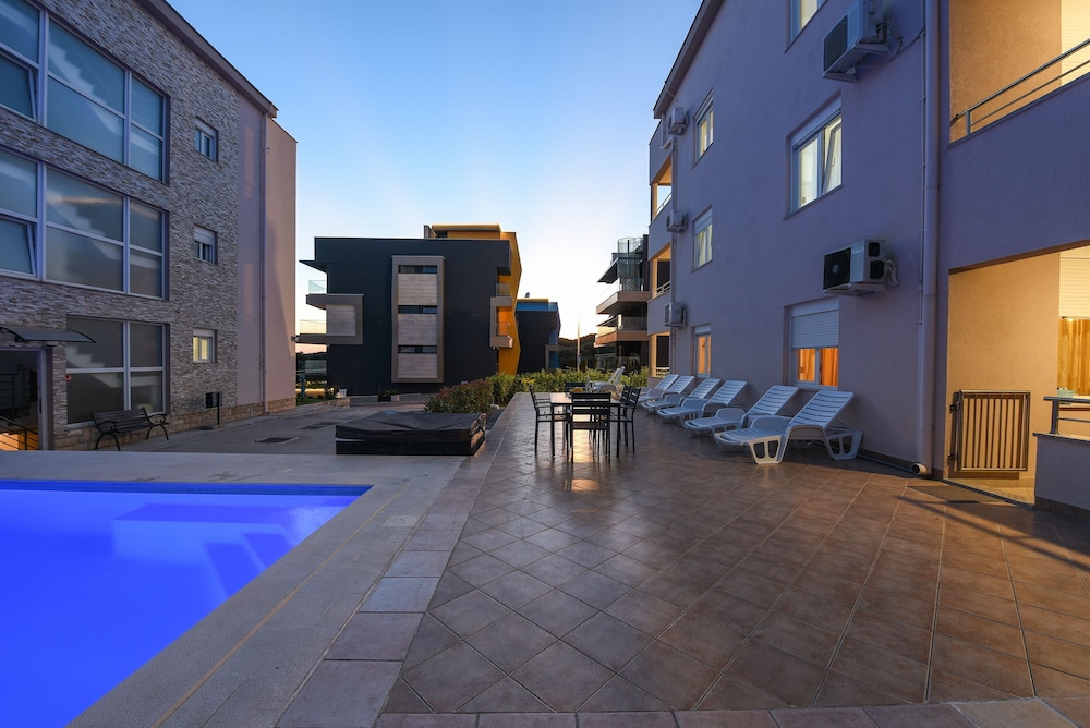 Sunset Beach Suites