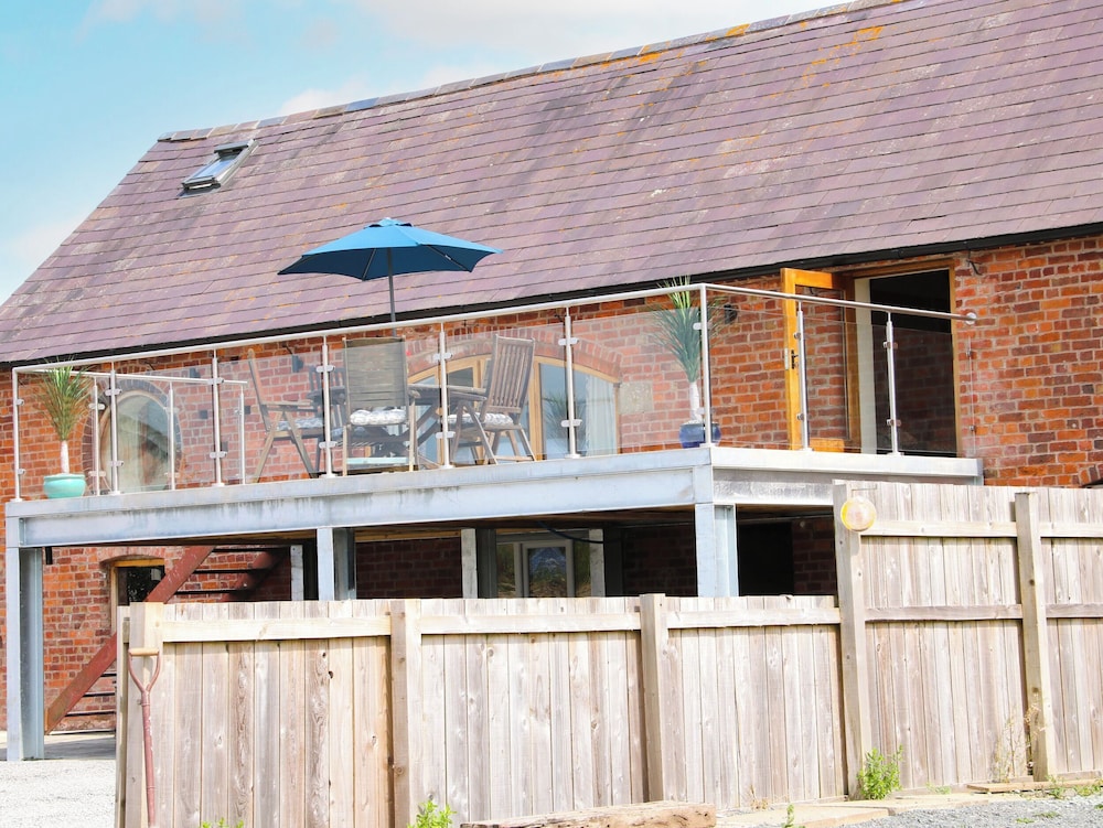 Millstone Cottages - Breidden View