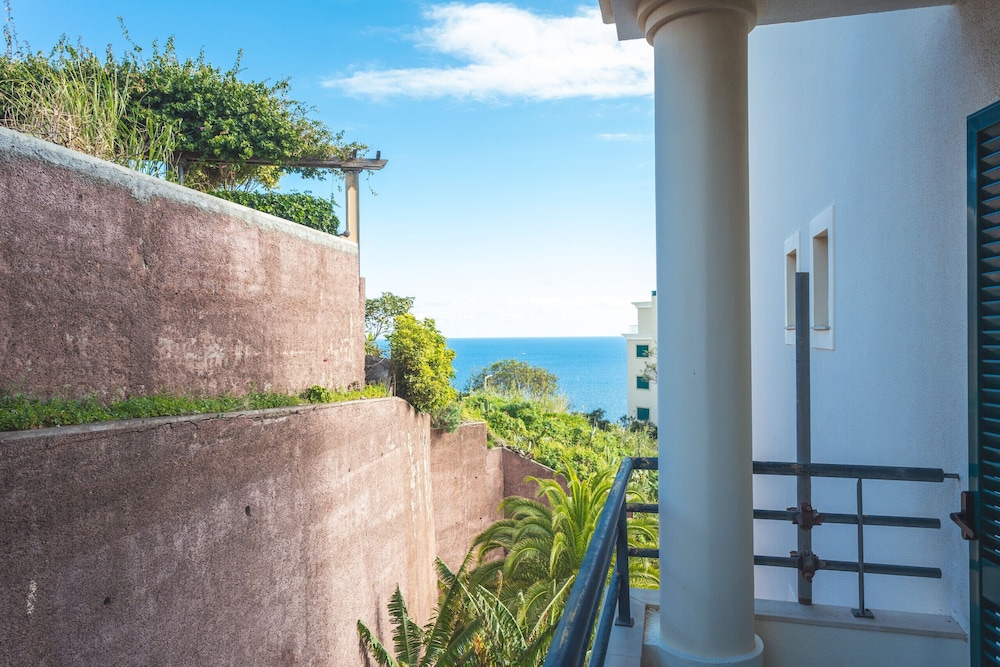 Sweet Home Reis Magos by Atlantic Holiday