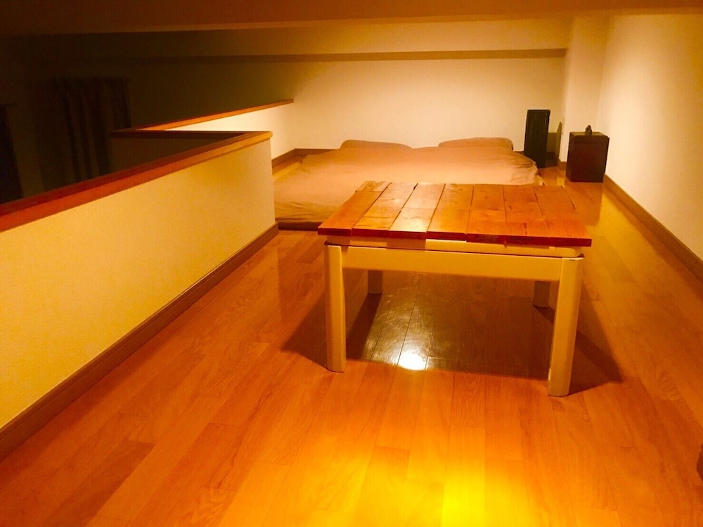 Local Nakasu Apartment view 3
