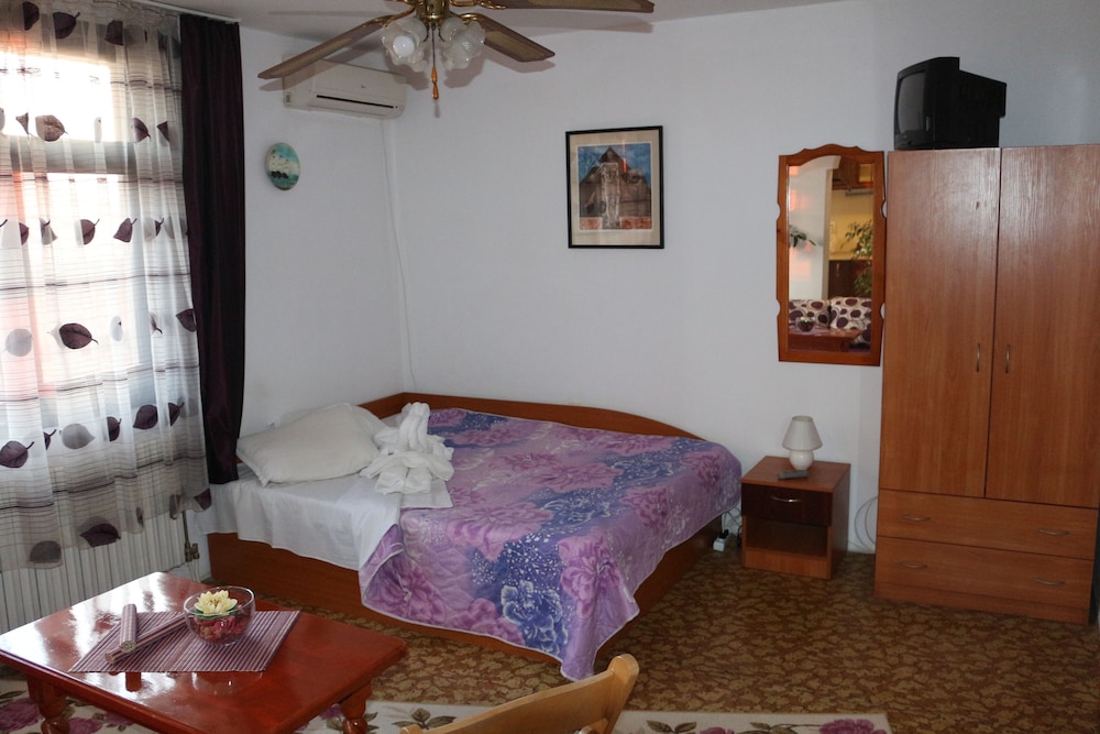 Guest House Liliya