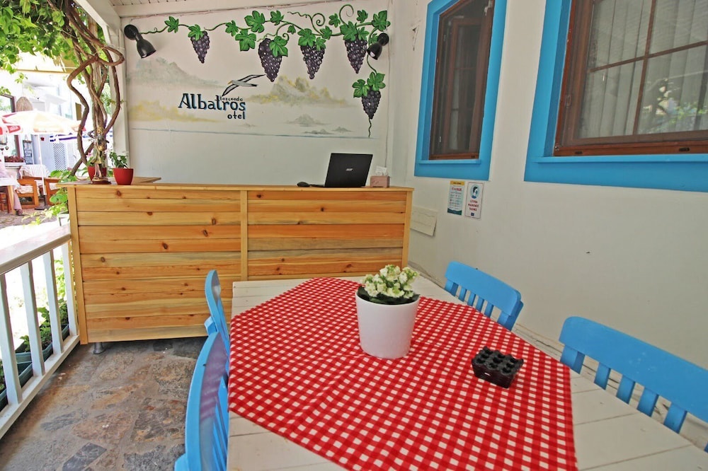 Albatros Otel - Image 29