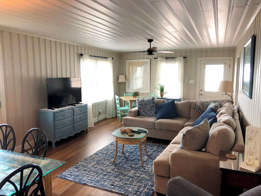 The Playhouse by Topsail Realty