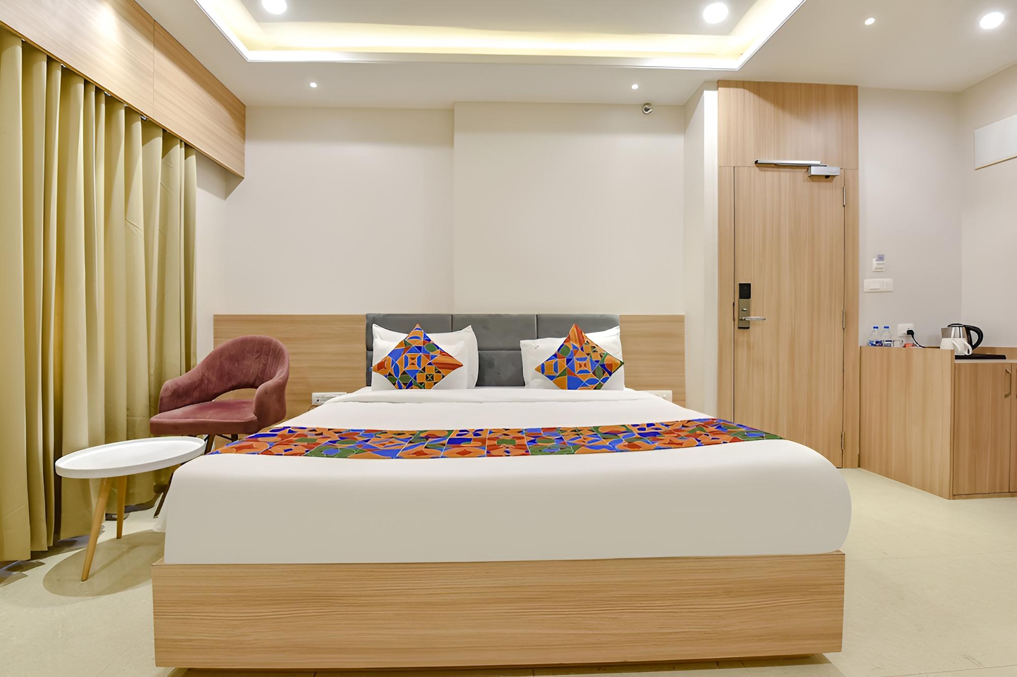 Fabhotel Prime Rudura Palace view 2