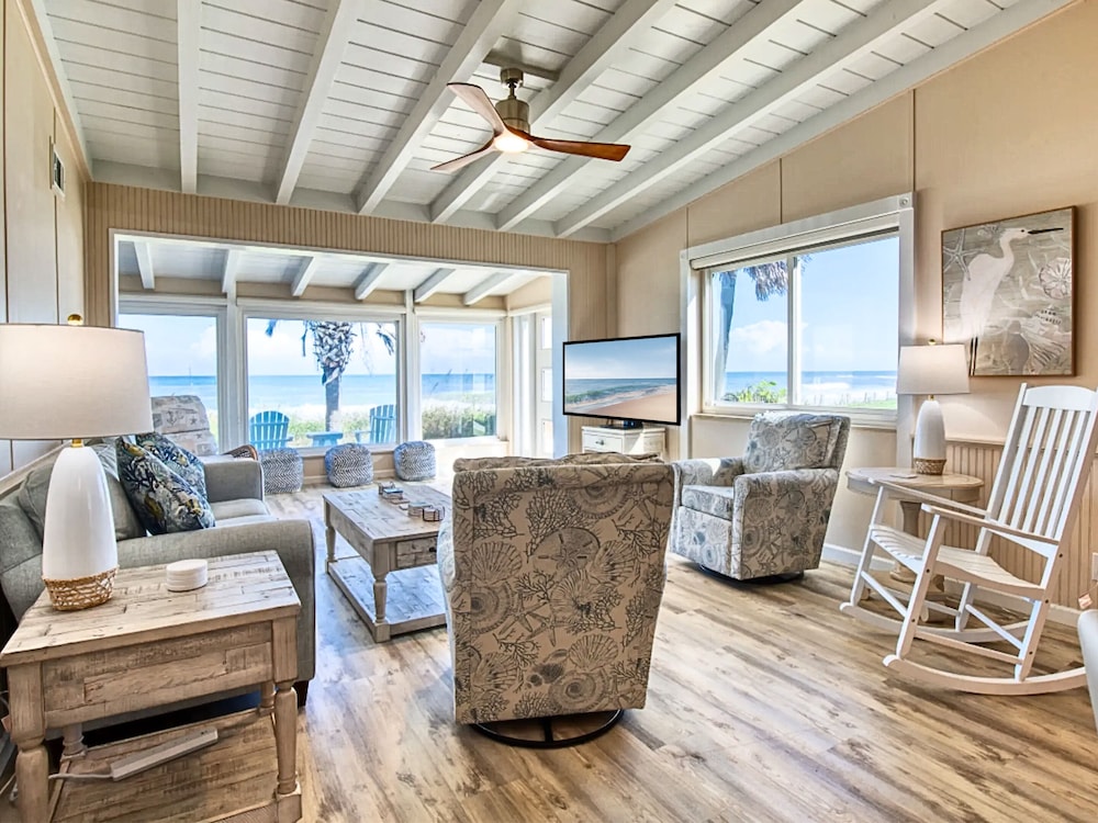 Sunrise Cottage By the Sea