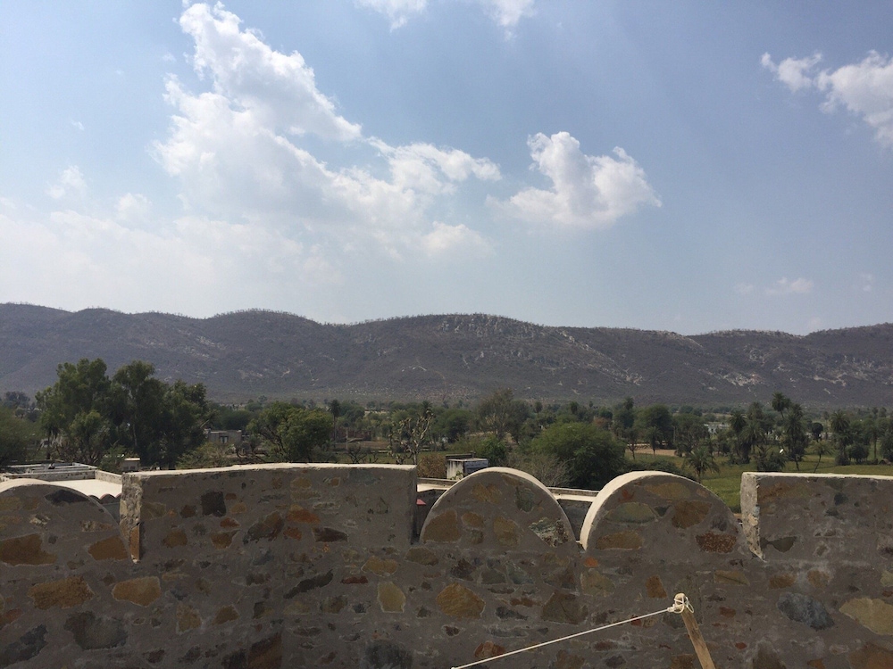Van Chhavi Resort