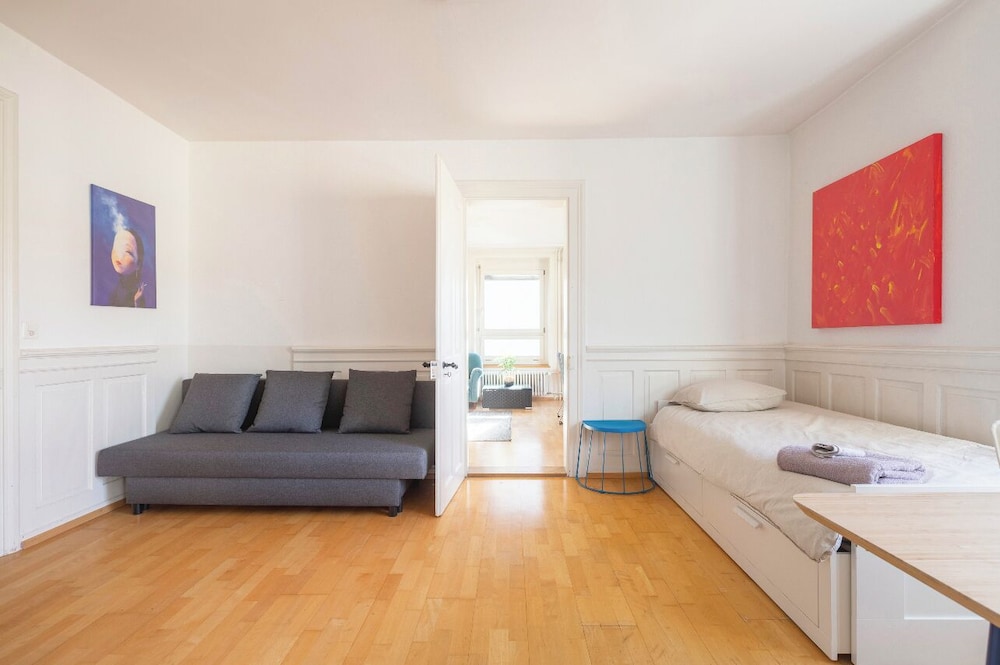 KAYA Zurich Stauffacher