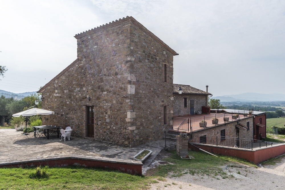 Photo 46