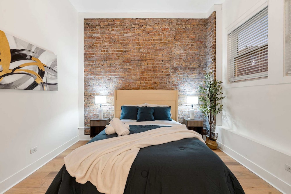 New West Town Listing