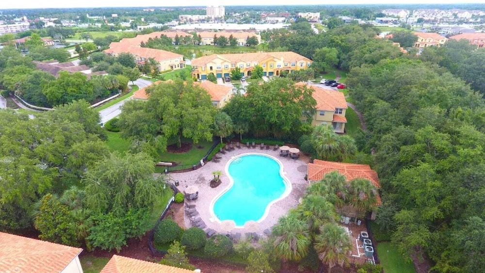 Splendid 4 Bedroom Home Close to Disney 5168 view 4