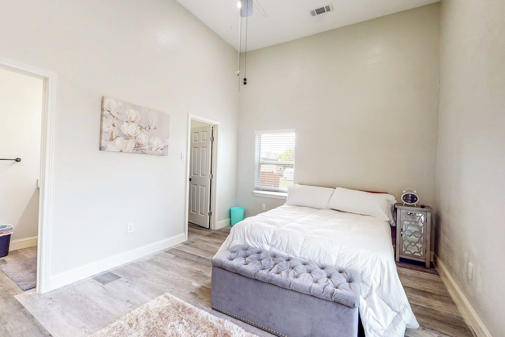 Lake Tawakoni Thrills - Cozy Home!