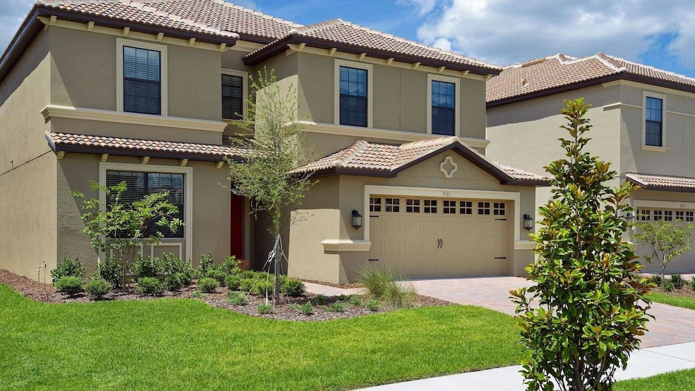 Championsgate Resort 6 Bedroom Private Pool Home with Theater 6 Home