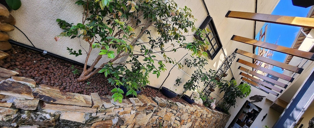 Chalé Ateliê Poder das Pedras