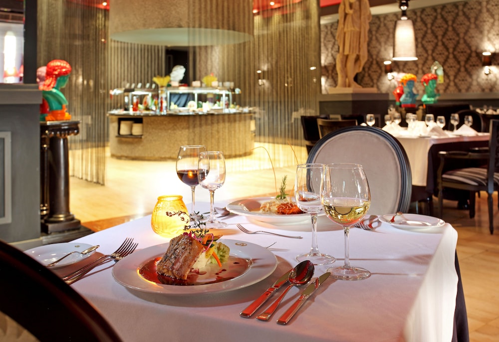 Grand Palladium Lady Hamilton Resort  Spa All Inclusive - Property Image 111