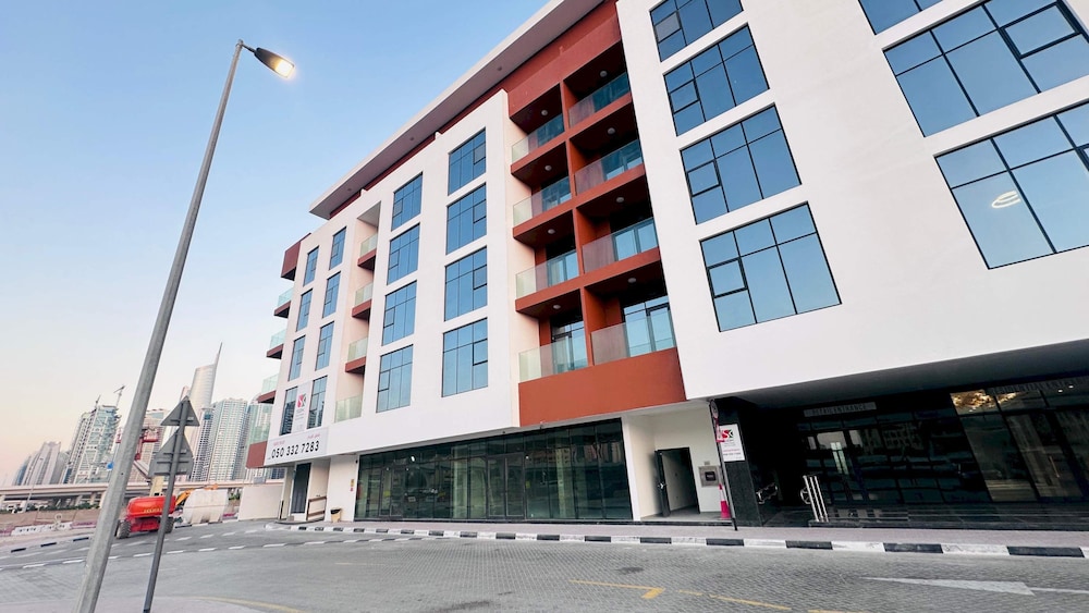Sunday Sheikh Zayed Road Concord Tower 1 BR by Belvilla
