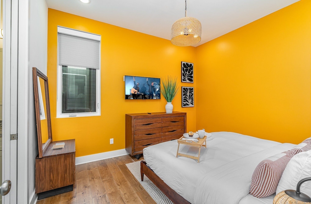 Gallatin Retreat-private Balcony-in East Nashville