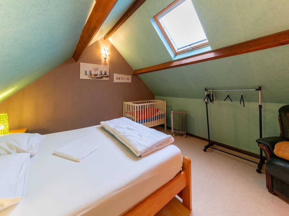 Pretty Holiday Home near Durbuy & La Roche-en-Ardennes view 3