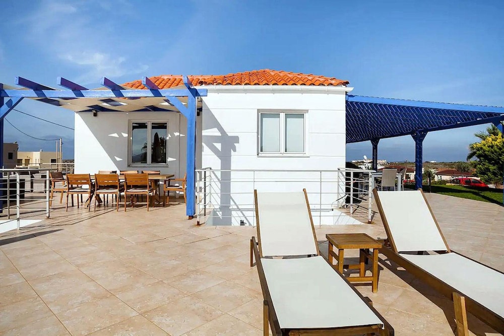 Tersanas Villas