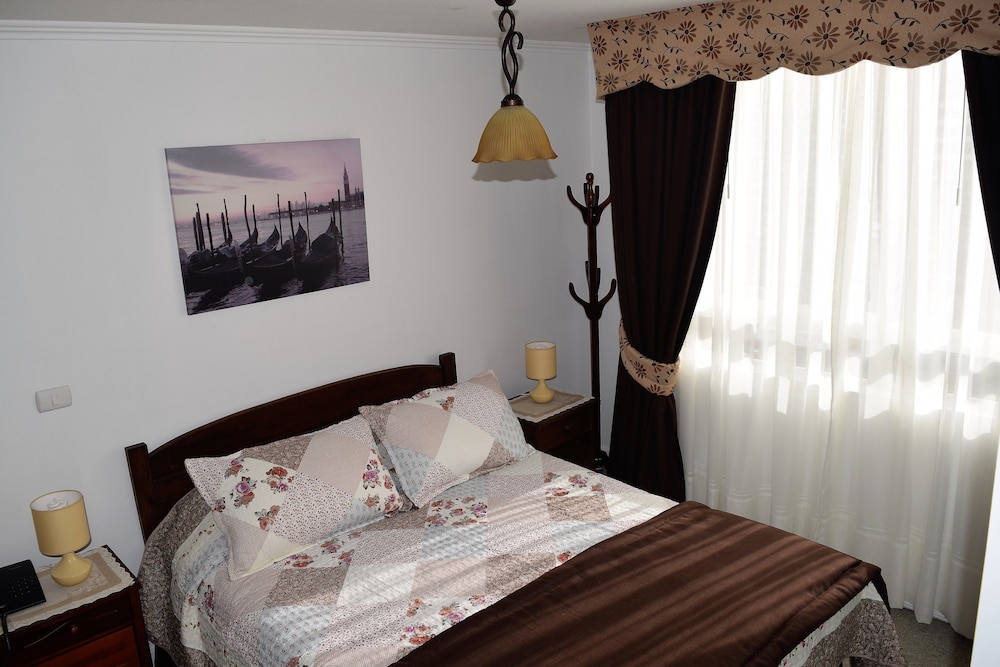 Almond Suite - San Francisco