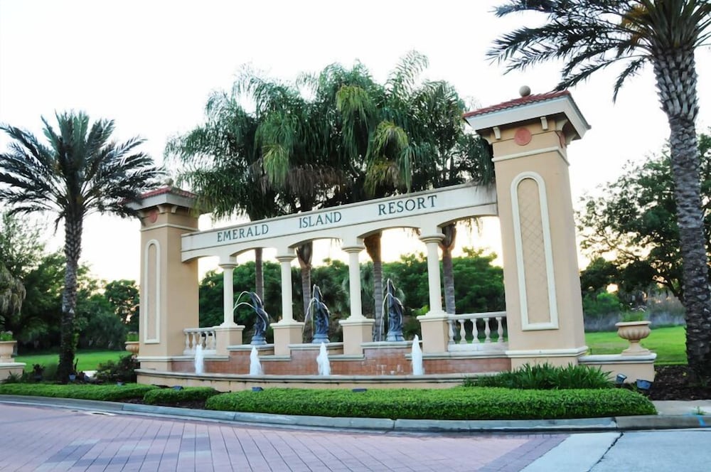 Emerald Island #4 - 7 Bed 6 Baths Villa