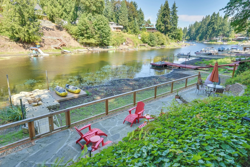 Waterfront Gem on Lake Saint Clair w/ Private Deck