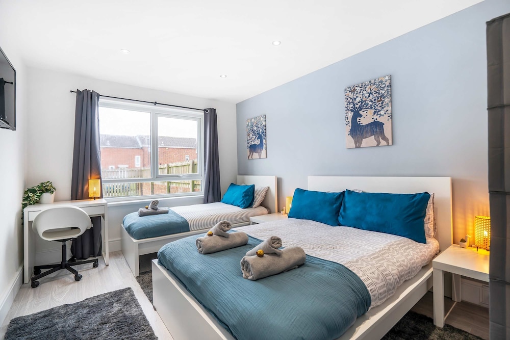 3 Bedroom House-free Parking
